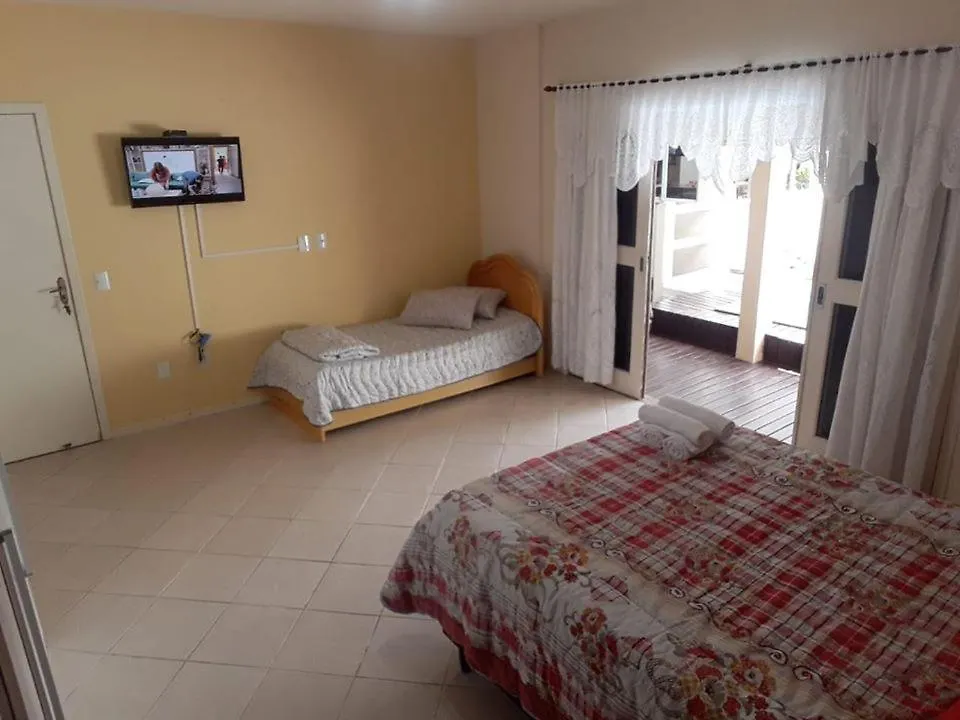 Quarto em Acomodações Particulares Mansão Ouro Verde Vlc Frente para o Mar com Piscina Piçarras